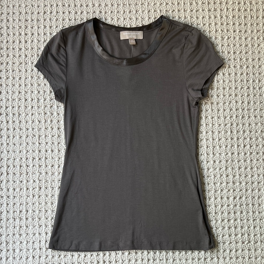 Banana Republic Factory Charcoal Luxe Touch Short Sleeve Tee